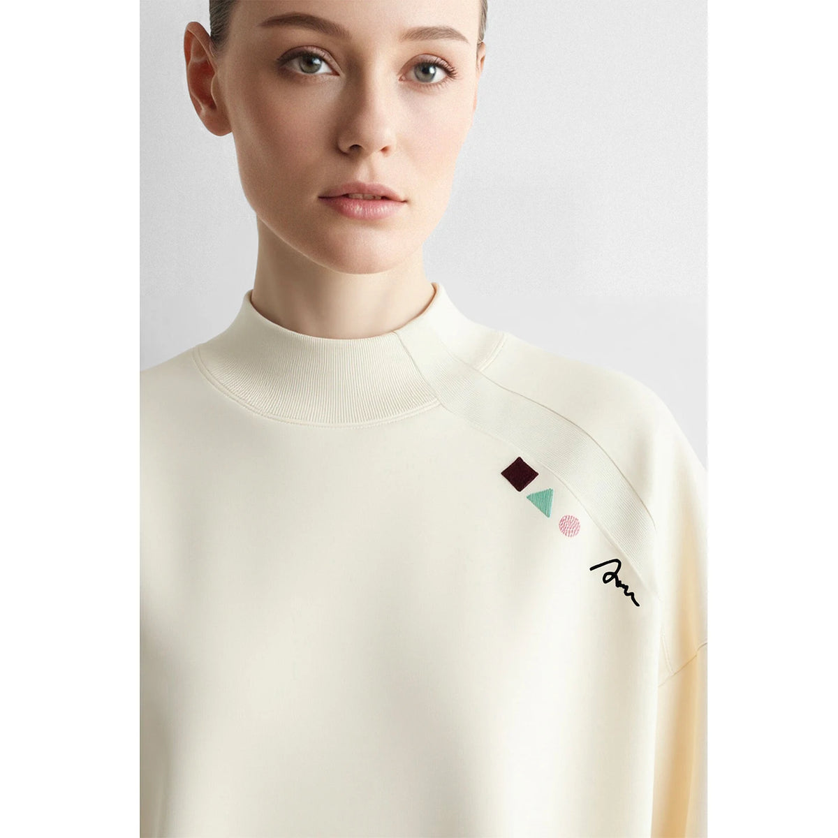Women's Mock Neck Oversized Sweatshirt - Autumn Embroidery Pullover
